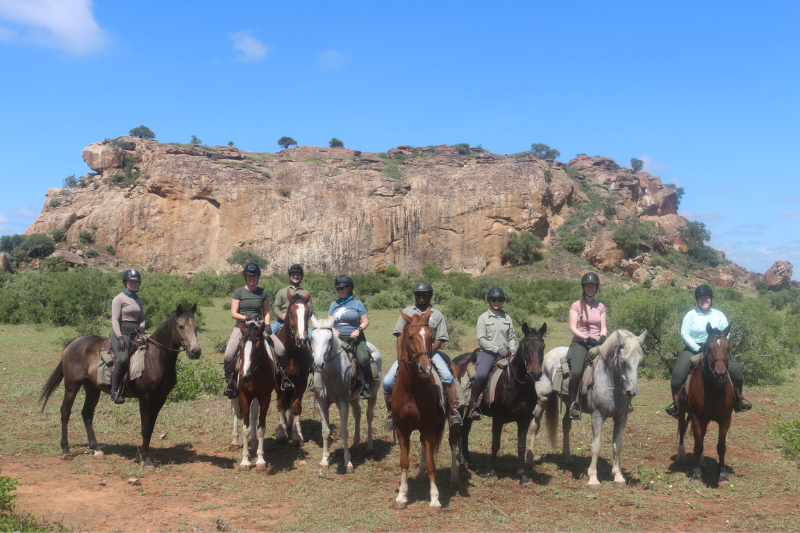 Group of riders Tuli Hors Safari