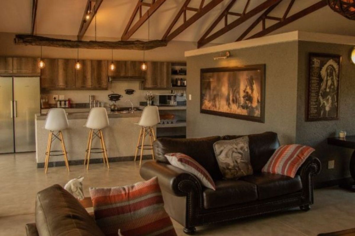 lounge and kitchen area at african dream working holiday