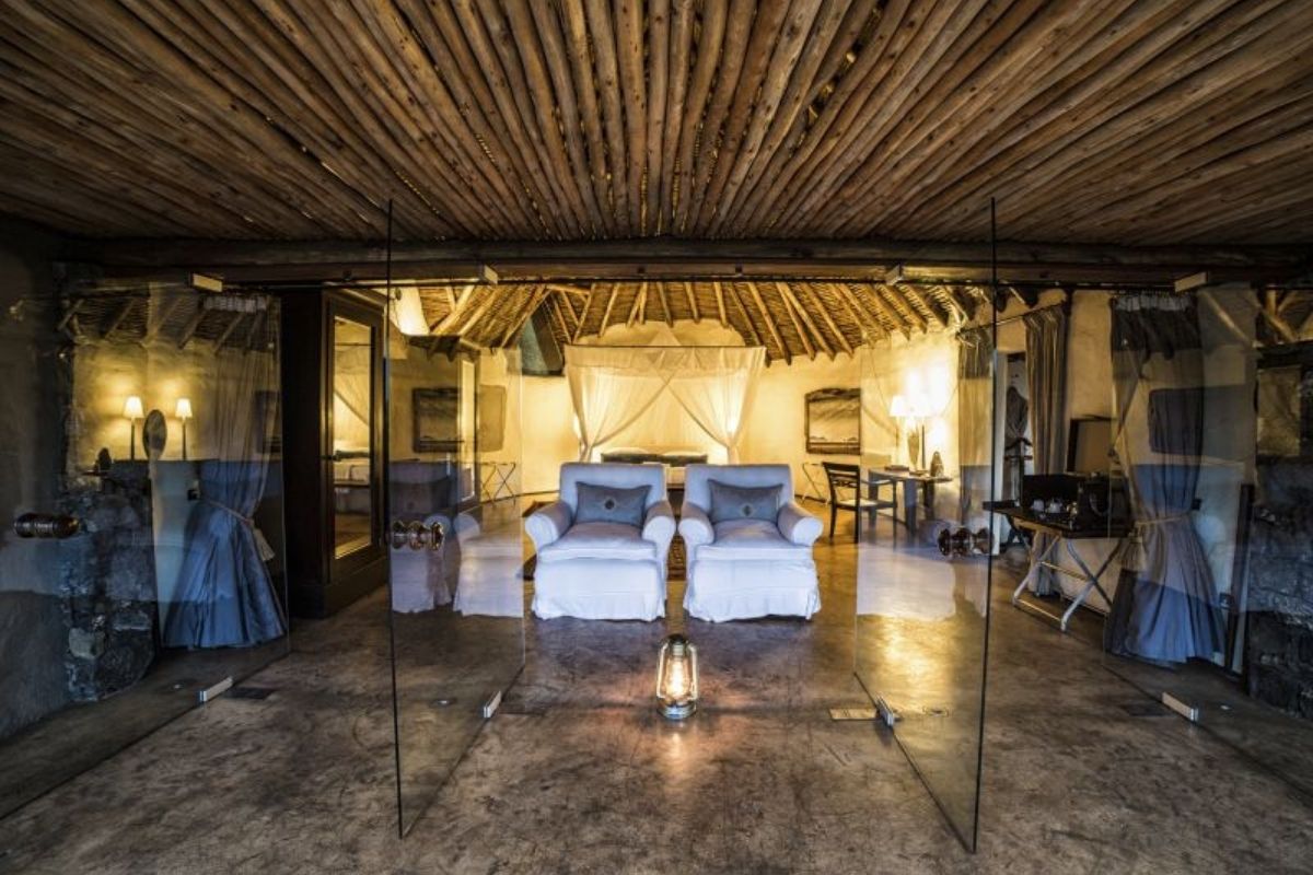 luxury accommodation at ol donyo in kenya