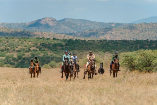 Horse riding at Rocky Hollow in Kenya